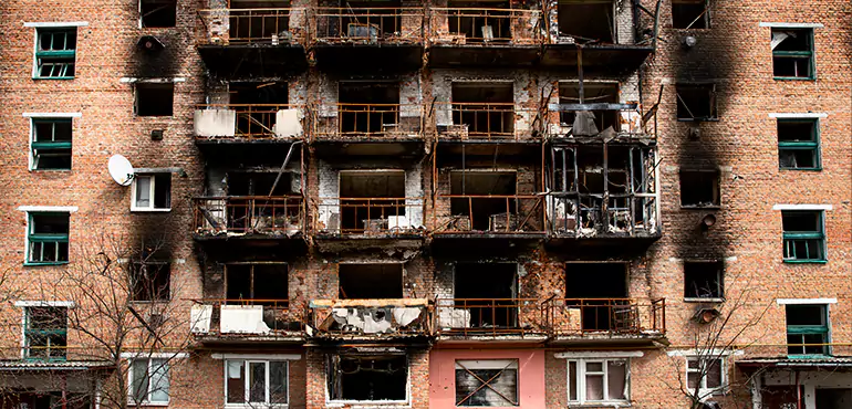 Why Homeowners Choose Us to Sell Their Distressed Homes in Cape Coral